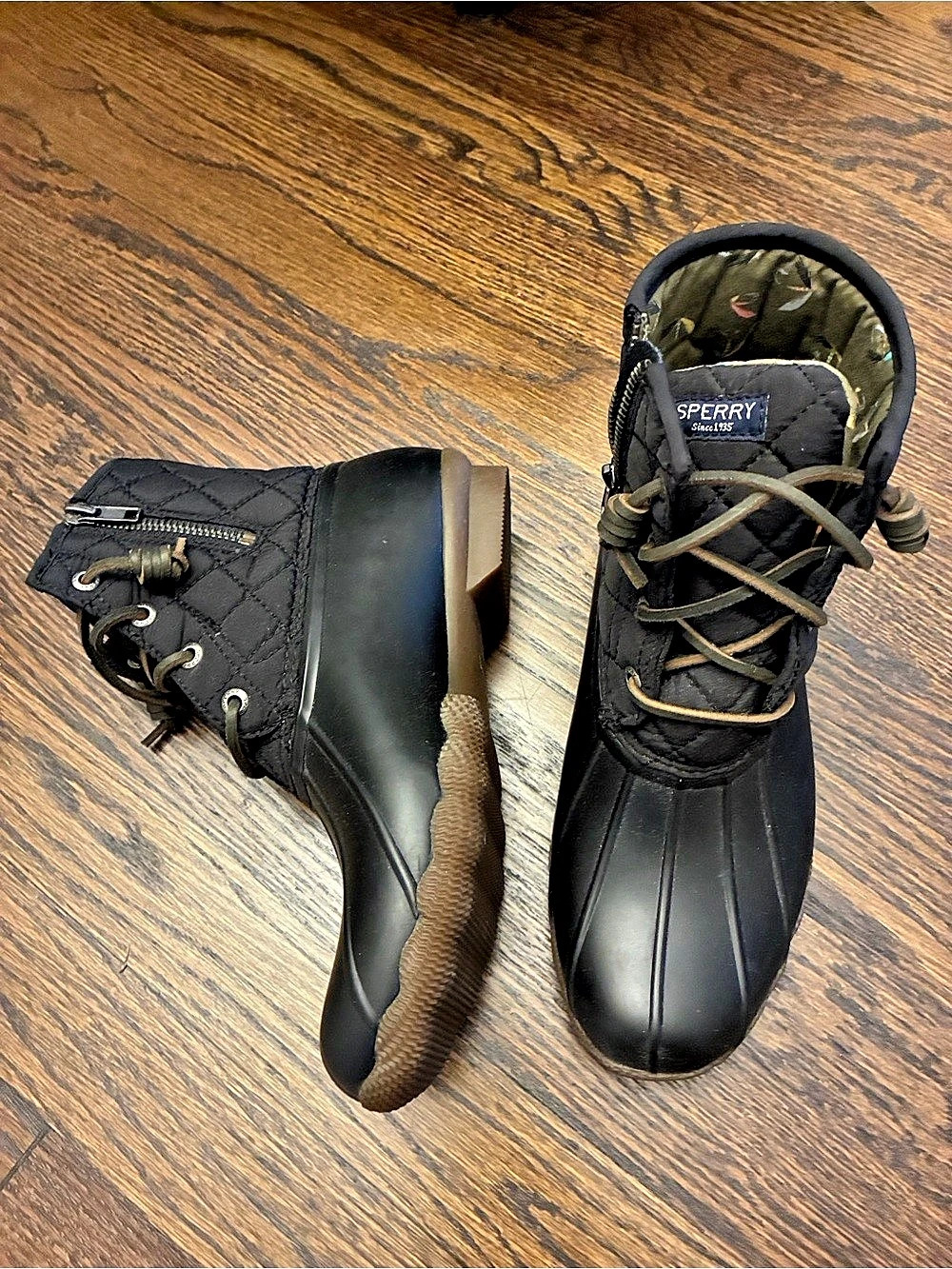 Sperry Saltwater Quilted Duck Boot Black US 7M - Picture 2 of 3